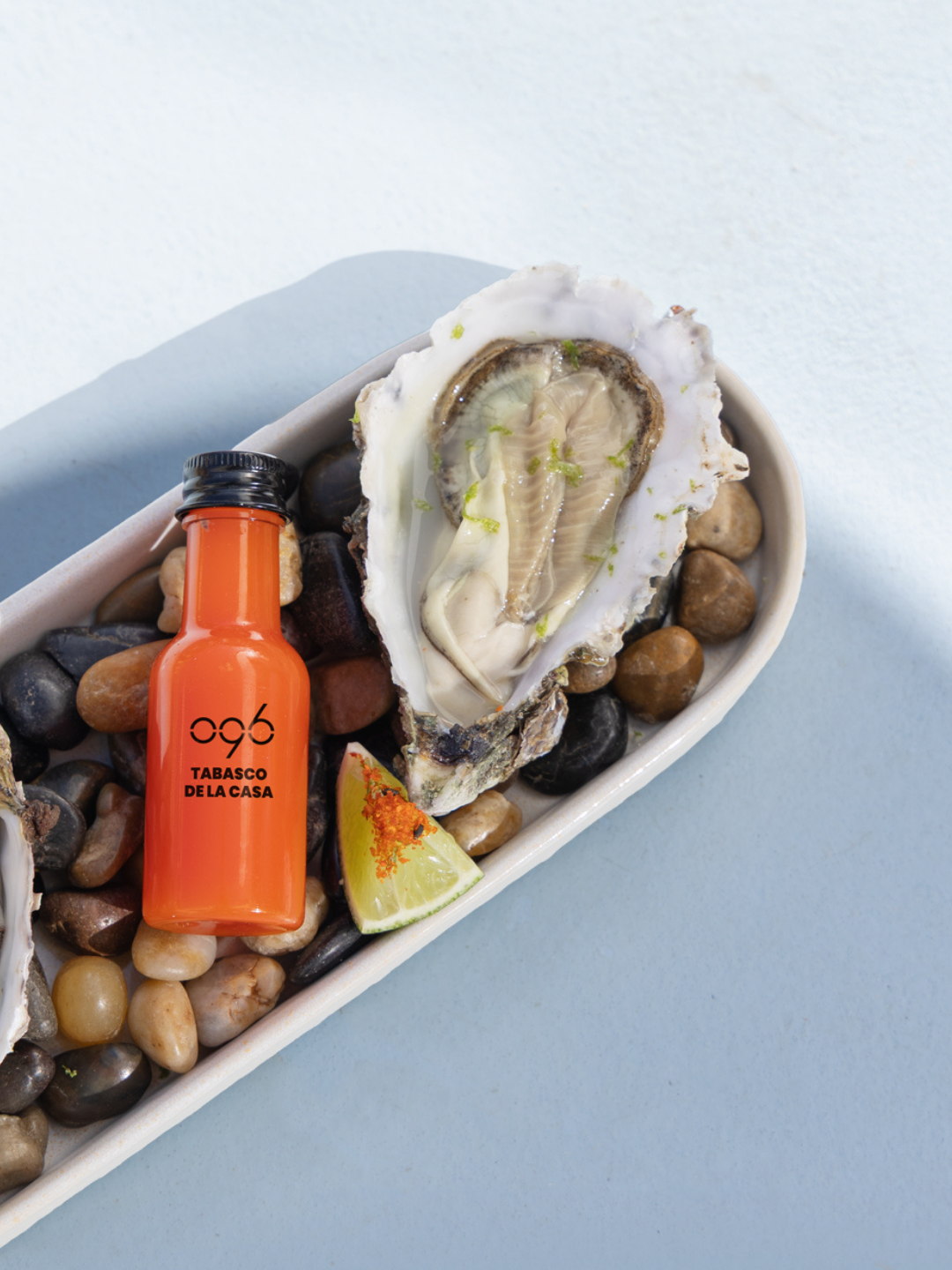 OSTRAS AMELIE Nº3 CON SALSA DE SERRANOS Y LIMÓN KM0 OSTRAS AMELIE Nº3 CON SALSA DE SERRANOS Y LIMÓN KM0